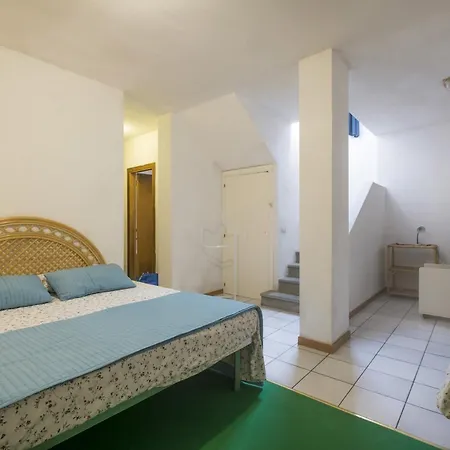 786 - Quadrilocale Con Giardino Vista Mare Al Taunus- E Navetta Inclusa Al White Club * نومانا